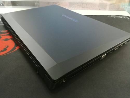*KILLER GAMER*GIGABYTE P15*NVIDIA GTX*QUAD CORE i7*FULL HD*DUAL SSD STORAGE*SOUND BLASTER AUDIO*8GB*